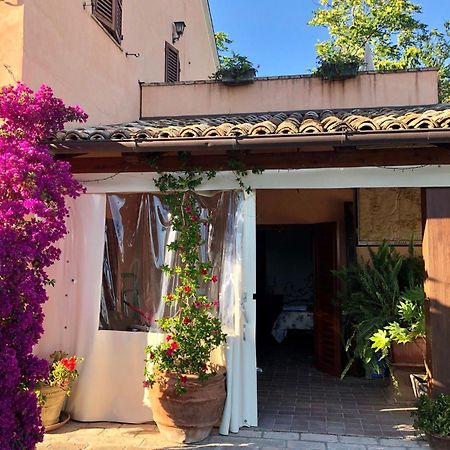 Appartamento Fronte Piscina Montemarciano Exteriér fotografie